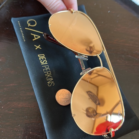 QUAY X Desi Perkins Sunglasses - Picture 2 of 6